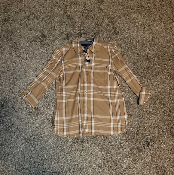 NWT Tommy hilfiger Button down - Picture 1 of 4